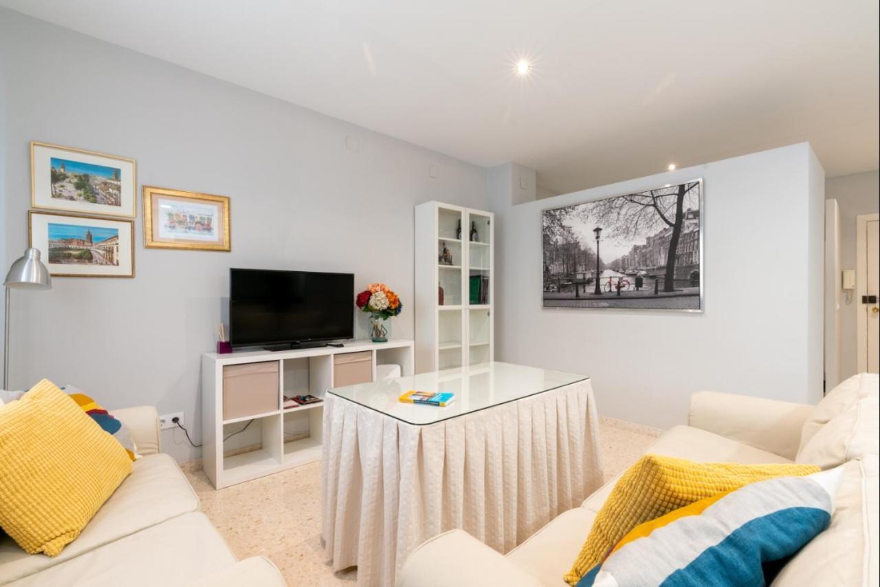 Appartement Behouse Reyes Catolicos à Séville Extérieur photo